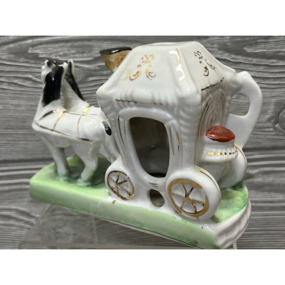 Vintage Porcelain Horses & Carriage Colonial Figurine Japan Midcentury Decor - Picture 4 of 9